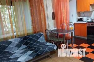 3-к квартира, посуточно, 56м2, 1/5 этаж