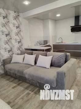 Студия квартира, посуточно, 37м2, 6/18 этаж