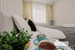1-к квартира, посуточно, 37м2, 13/18 этаж