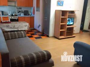 3-к квартира, посуточно, 48м2, 1/1 этаж