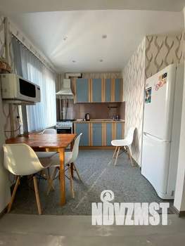 3-к квартира, посуточно, 50м2, 2/5 этаж