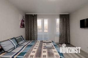 Студия квартира, посуточно, 28м2, 3/18 этаж