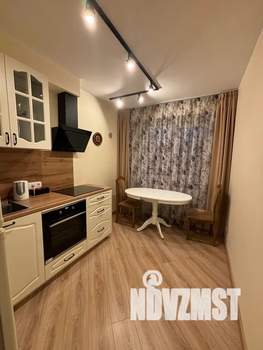 1-к квартира, посуточно, 36м2, 7/25 этаж