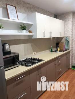 1-к квартира, посуточно, 39м2, 2/10 этаж