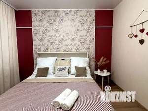 2-к квартира, посуточно, 55м2, 1/1 этаж