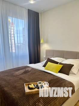 1-к квартира, посуточно, 32м2, 12/18 этаж