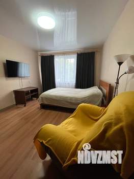 1-к квартира, посуточно, 32м2, 2/9 этаж