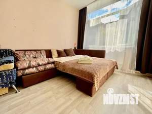 Студия квартира, посуточно, 28м2, 1/17 этаж