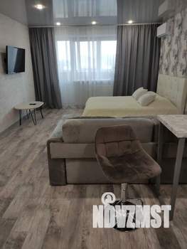 Студия квартира, посуточно, 37м2, 6/18 этаж