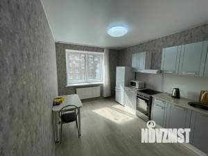 1-к квартира, посуточно, 35м2, 7/17 этаж