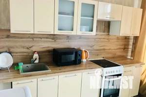 2-к квартира, посуточно, 68м2, 18/18 этаж