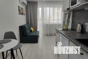 1-к квартира, посуточно, 35м2, 8/17 этаж