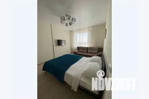 1-к квартира, посуточно, 37м2, 12/17 этаж