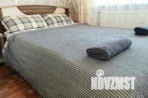 1-к квартира, посуточно, 33м2, 8/17 этаж