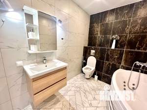 2-к квартира, посуточно, 42м2, 21/24 этаж