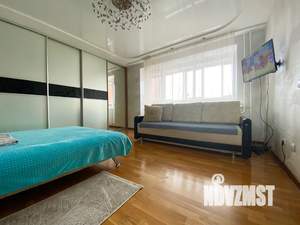 1-к квартира, посуточно, 40м2, 11/16 этаж