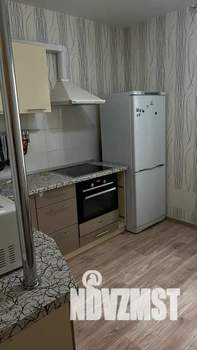 1-к квартира, посуточно, 37м2, 9/16 этаж