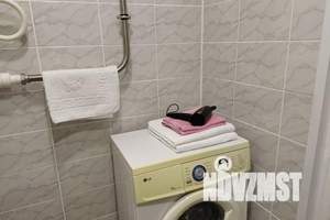 1-к квартира, посуточно, 38м2, 13/19 этаж