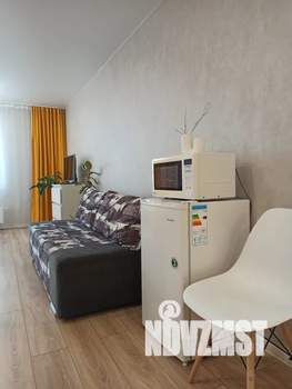 Студия квартира, посуточно, 38м2, 18/27 этаж