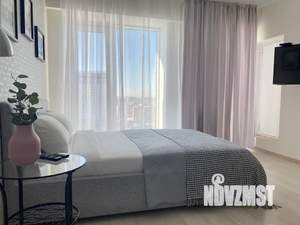 Студия квартира, посуточно, 33м2, 14/25 этаж