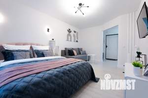 1-к квартира, посуточно, 40м2, 3/17 этаж