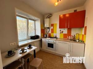 1-к квартира, посуточно, 34м2, 3/5 этаж