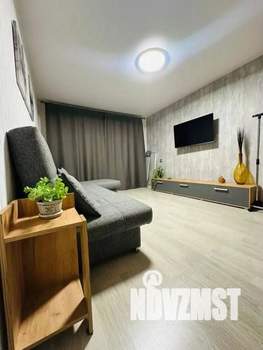 1-к квартира, посуточно, 42м2, 1/1 этаж