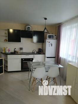 Студия квартира, посуточно, 28м2, 10/18 этаж