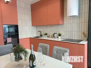 2-к квартира, посуточно, 56м2, 10/18 этаж