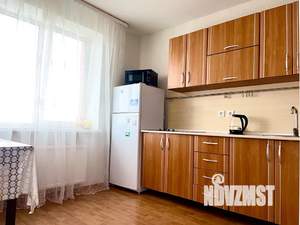 1-к квартира, посуточно, 37м2, 17/17 этаж