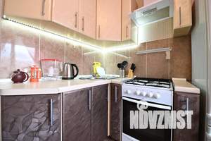 2-к квартира, посуточно, 62м2, 5/5 этаж