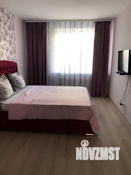 1-к квартира, посуточно, 38м2, 3/10 этаж