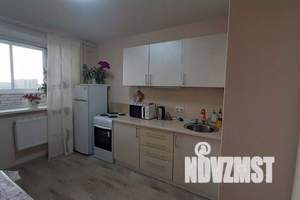 1-к квартира, посуточно, 33м2, 9/18 этаж