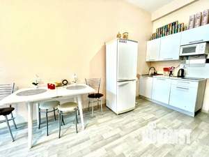 Студия квартира, посуточно, 28м2, 1/17 этаж