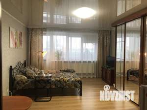 Студия квартира, посуточно, 31м2, 7/17 этаж