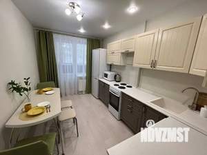 1-к квартира, посуточно, 35м2, 2/17 этаж