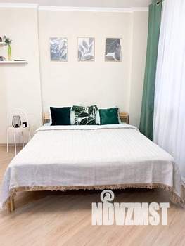 Студия квартира, посуточно, 30м2, 2/17 этаж