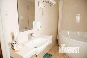 2-к квартира, посуточно, 63м2, 1/1 этаж