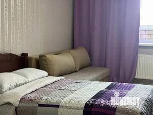 Студия квартира, посуточно, 39м2, 4/17 этаж
