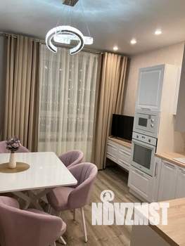 1-к квартира, посуточно, 37м2, 5/10 этаж