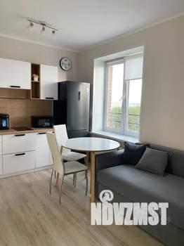 1-к квартира, посуточно, 41м2, 9/16 этаж
