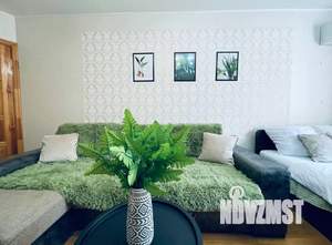 1-к квартира, посуточно, 43м2, 1/1 этаж