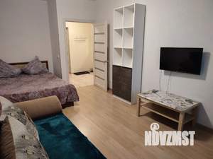 1-к квартира, посуточно, 37м2, 12/17 этаж