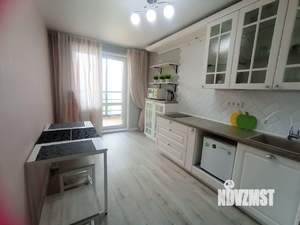 1-к квартира, посуточно, 35м2, 9/17 этаж
