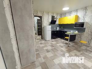 Студия квартира, посуточно, 40м2, 3/17 этаж