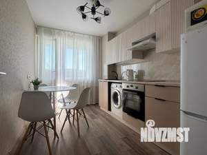 1-к квартира, посуточно, 40м2, 7/18 этаж