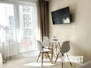 Студия квартира, посуточно, 34м2, 8/18 этаж