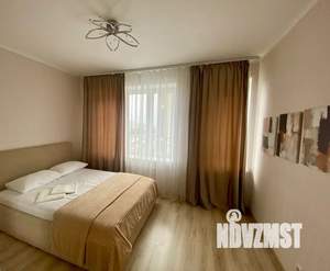 1-к квартира, посуточно, 41м2, 9/16 этаж