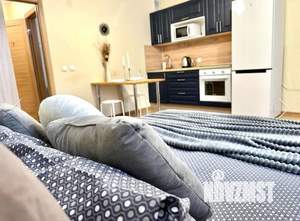 Студия квартира, посуточно, 38м2, 5/17 этаж