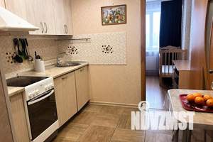 2-к квартира, посуточно, 45м2, 11/20 этаж